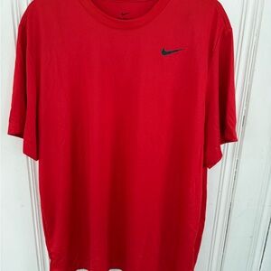 Nike Men's Bold Red Short Sleeve Tee